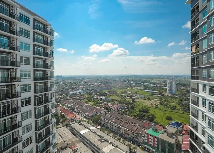Crystal Luxury House 高级水晶屋 Near Jonker Street