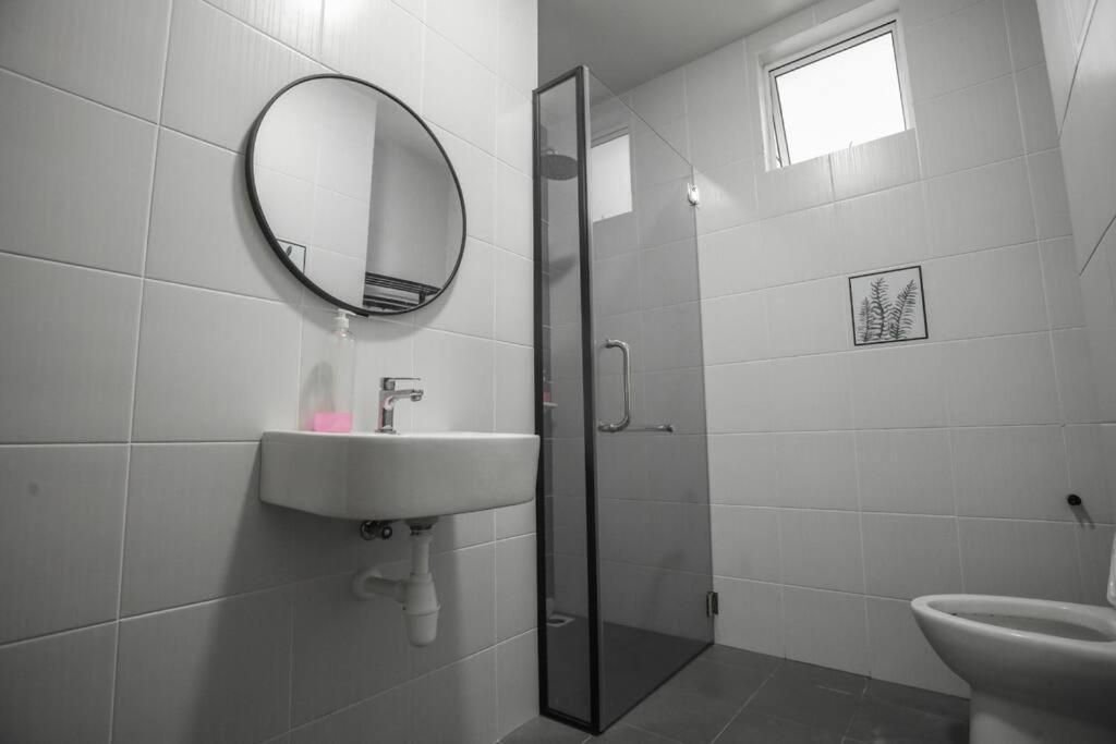 Crystal Luxury House 高级水晶屋 Near Jonker Street Apartment Malacca